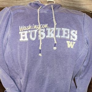 Washington Huskies sweatshirt